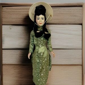 Chanh Hung Doll Leaf Hat Non La Heels Vietnam Souvenir Green 16” Soldier War 60s